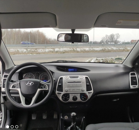 Hyundai i20 cena 17800 przebieg: 223200, rok produkcji 2011 z Libiąż małe 254